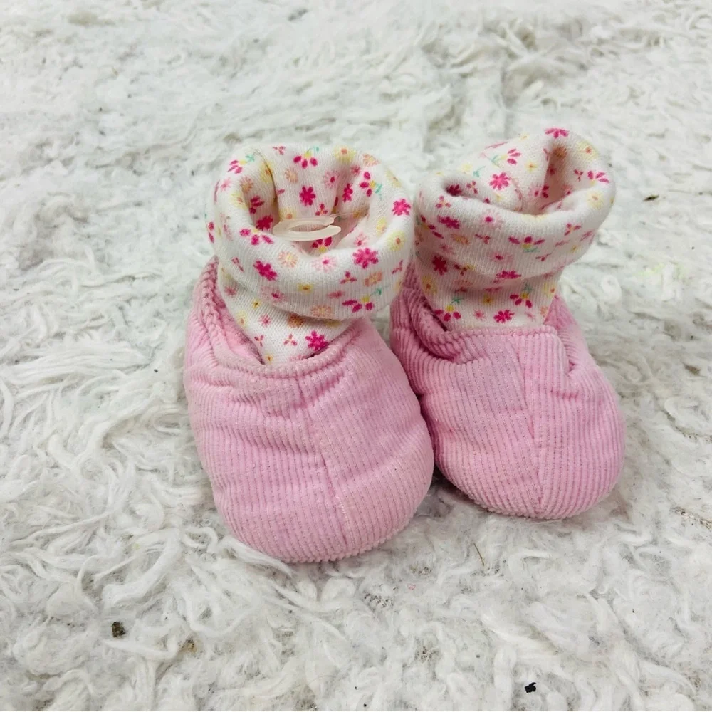 Pink corduroy Baby floral Booties size 0-6 months